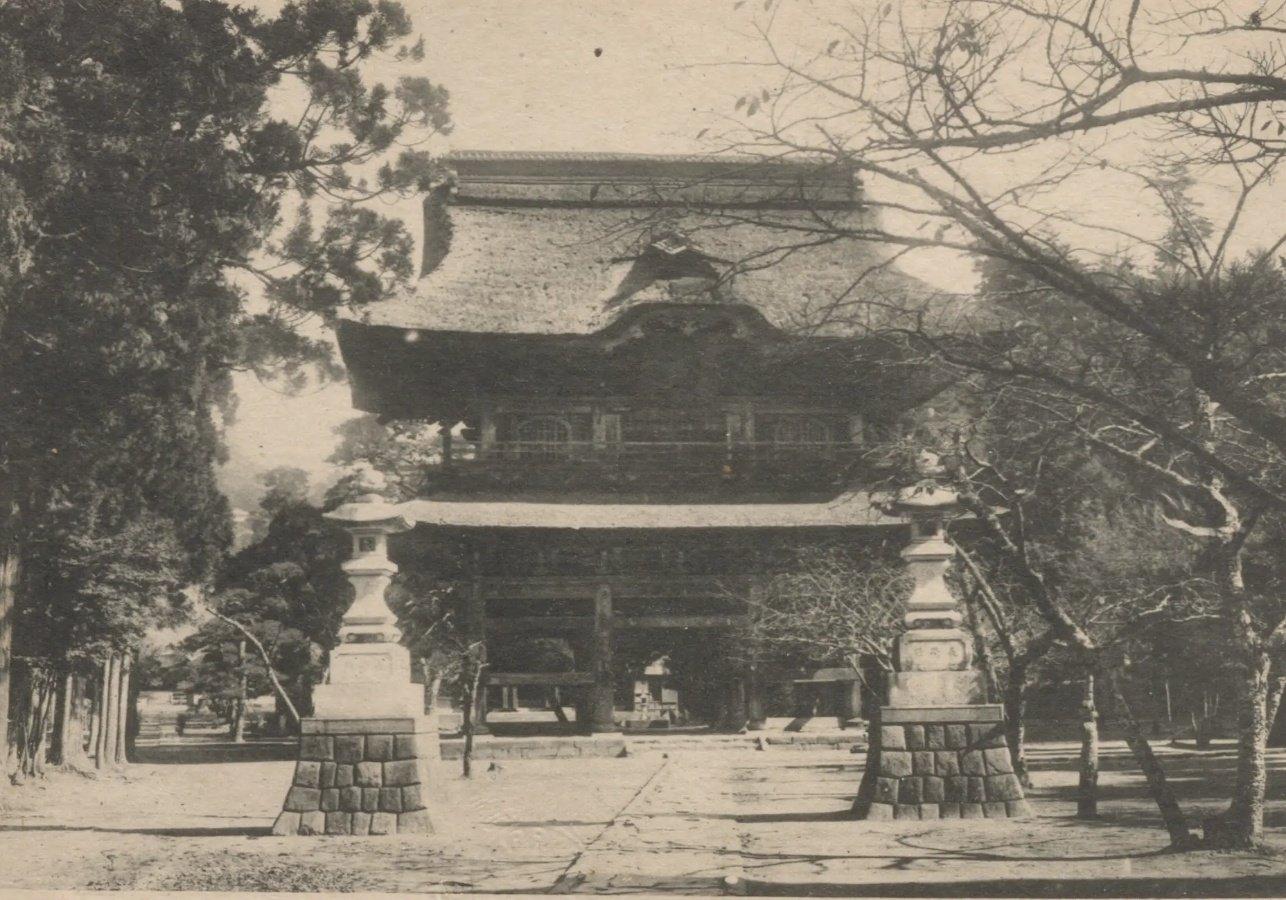 『日本名勝旧蹟産業写真集 関東地方之部 新訂』の「鎌倉建長寺」|鎌・くらんぽ(クランポック制作)