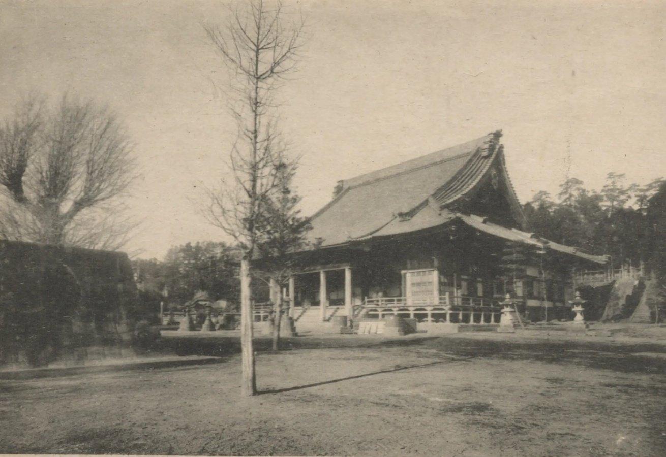 『日本名勝旧蹟産業写真集 関東地方之部 新訂』の「藤澤遊行寺」｜鎌・くらんぽ（クランポック制作）